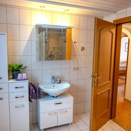 Haus Prodinger アパート Weisspriach